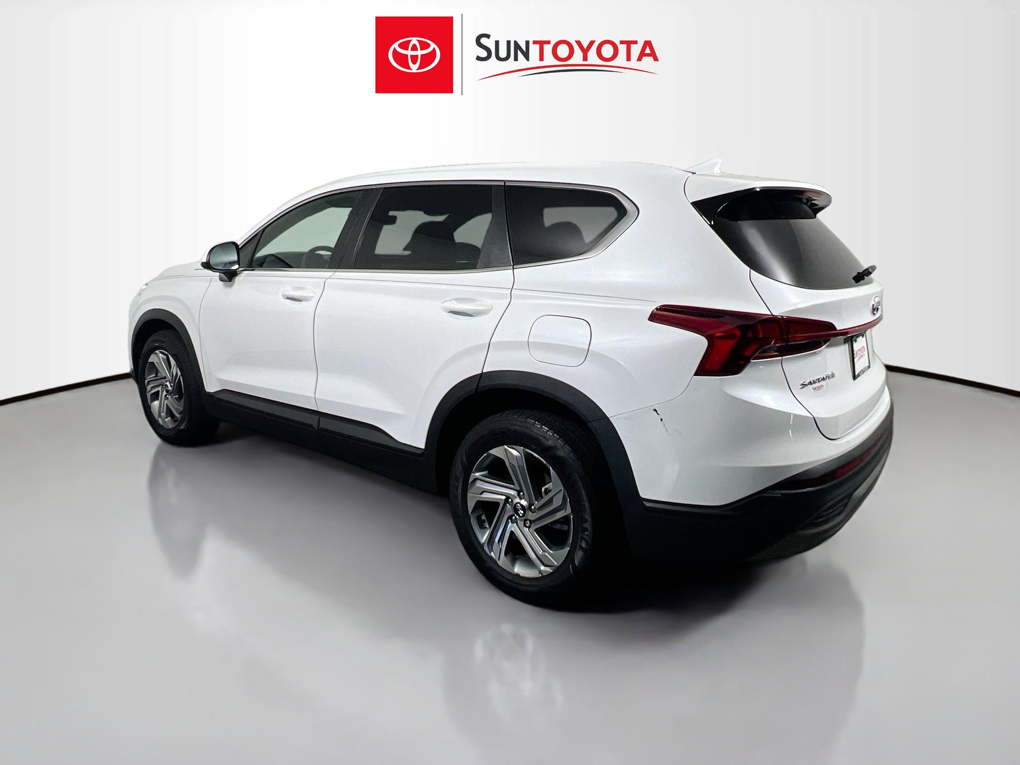 Used 2023 Hyundai Santa Fe SE FWD image 6