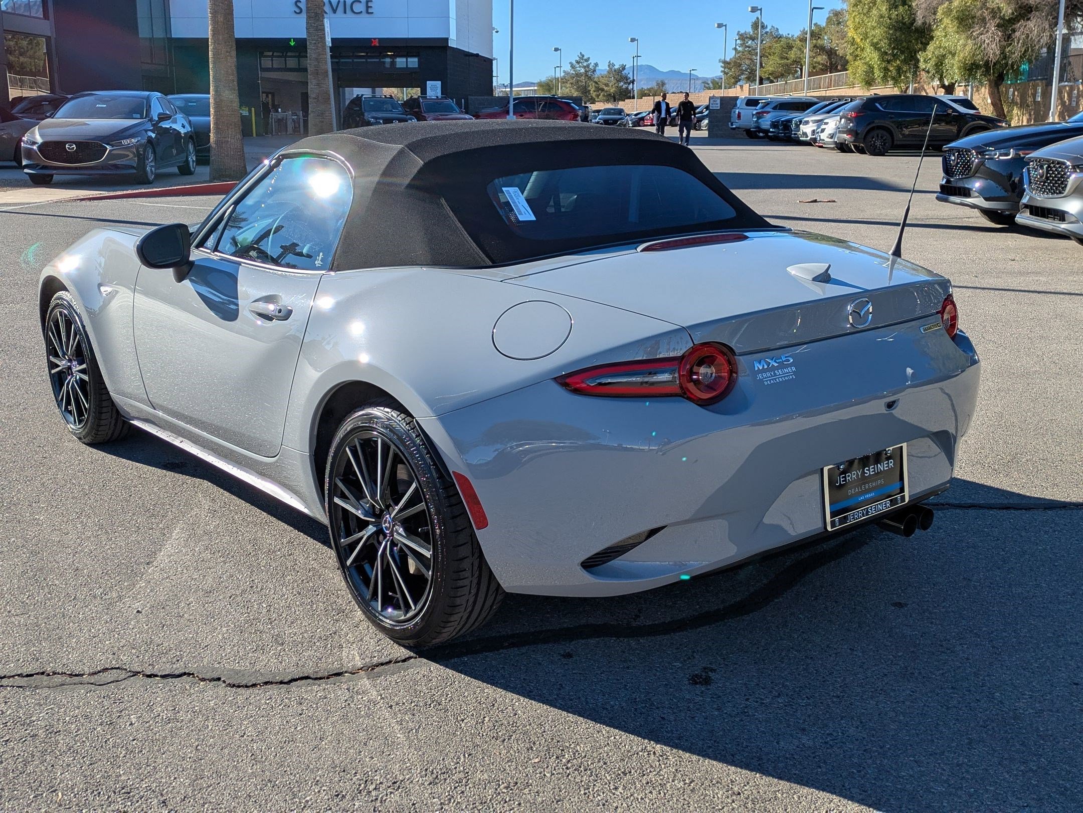 New 2025 MAZDA MX-5 Miata Grand Touring image 3