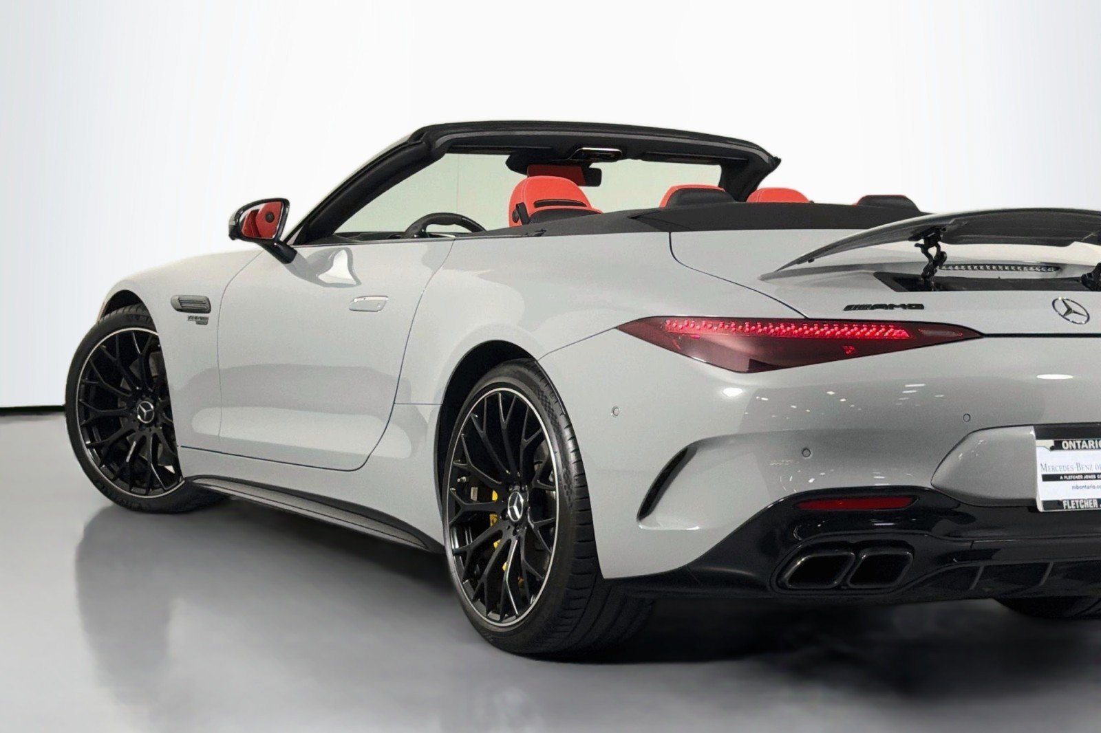 Certified 2022 Mercedes-Benz SL 63 AMG 4MATIC image 17