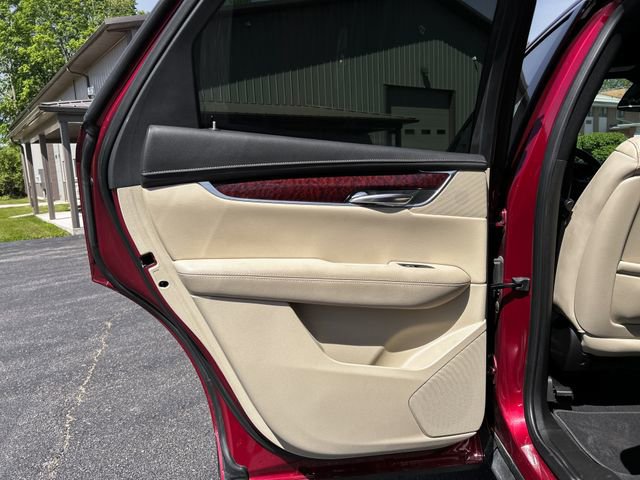 Used 2019 Cadillac XT5 Luxury FWD image 13