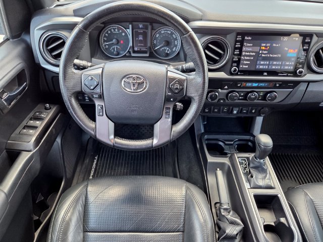 Used 2020 Toyota Tacoma TRD Sport w/ TRD Premium Sport Package AWD/4WD image 16