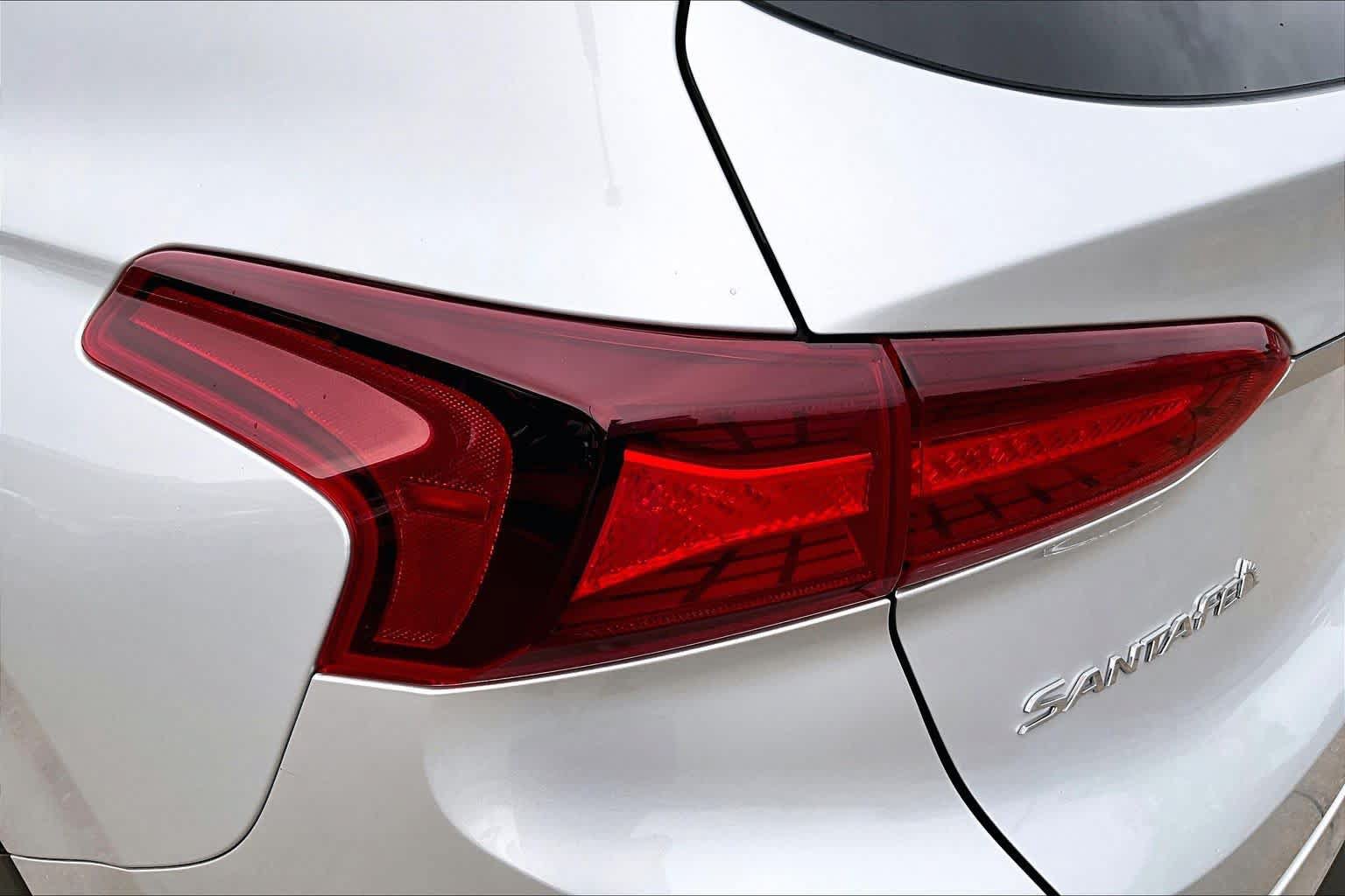 Used 2019 Hyundai Santa Fe Limited FWD image 28