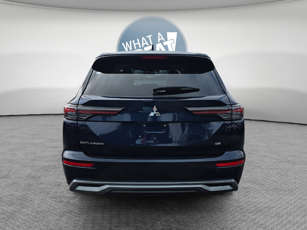 Used 2025 Mitsubishi Outlander SE FWD image 5