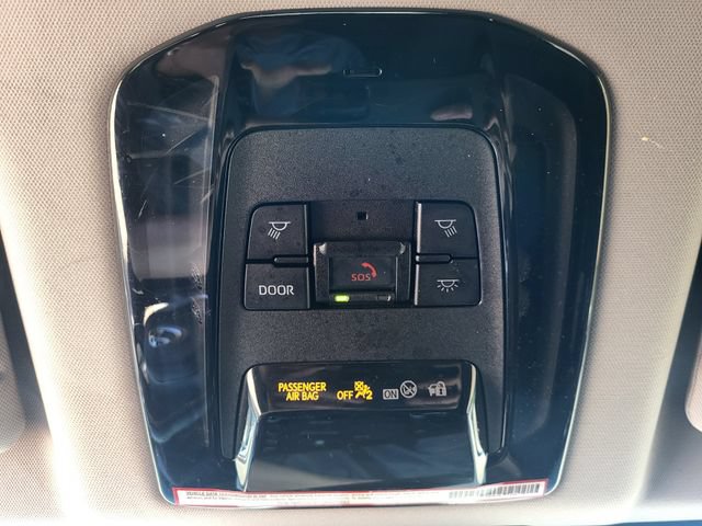 Used 2021 Toyota Venza LE w/ Carpet Mat Package (TMS) AWD/4WD image 20