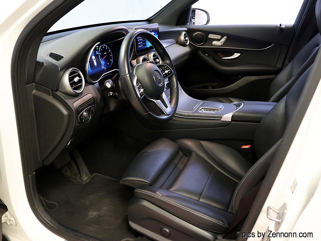 Used 2021 Mercedes-Benz GLC 300 GLC 300 image 11