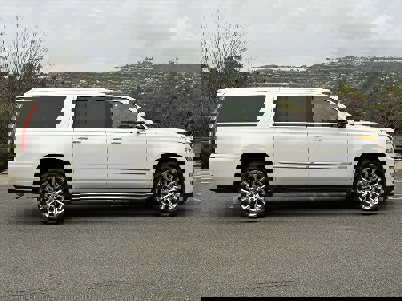 Used 2019 Cadillac Escalade ESV Luxury image 7