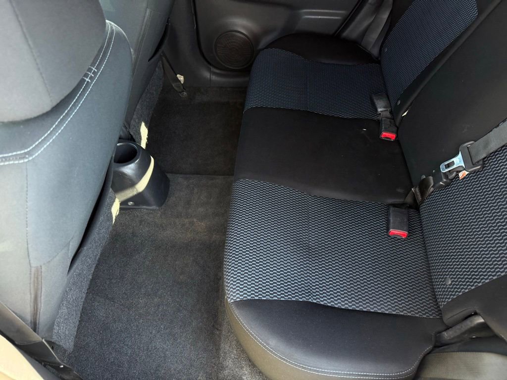 Used 2015 Nissan Versa Note SV image 11