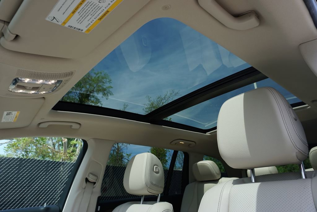 Used 2022 Mercedes-Benz GLS 450 4MATIC image 23