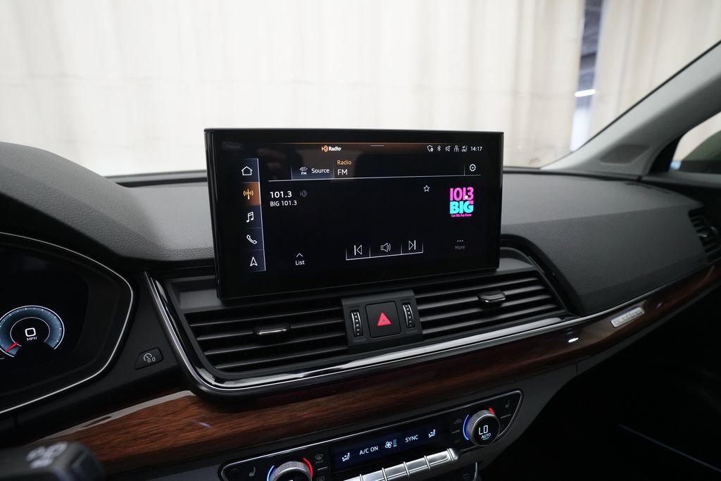 Used 2023 Audi Q5 2.0T Prestige w/ Prestige Package image 26