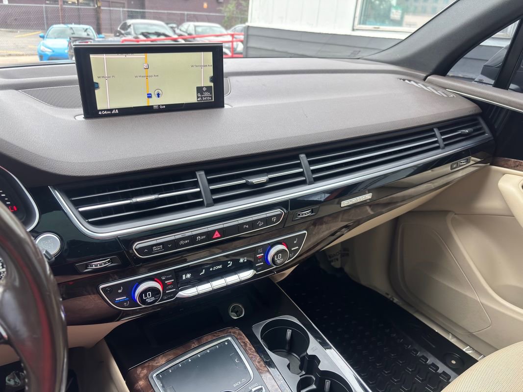 Used 2017 Audi Q7 3.0T Premium Plus image 33