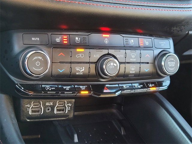 Used 2025 Dodge Durango GT image 27