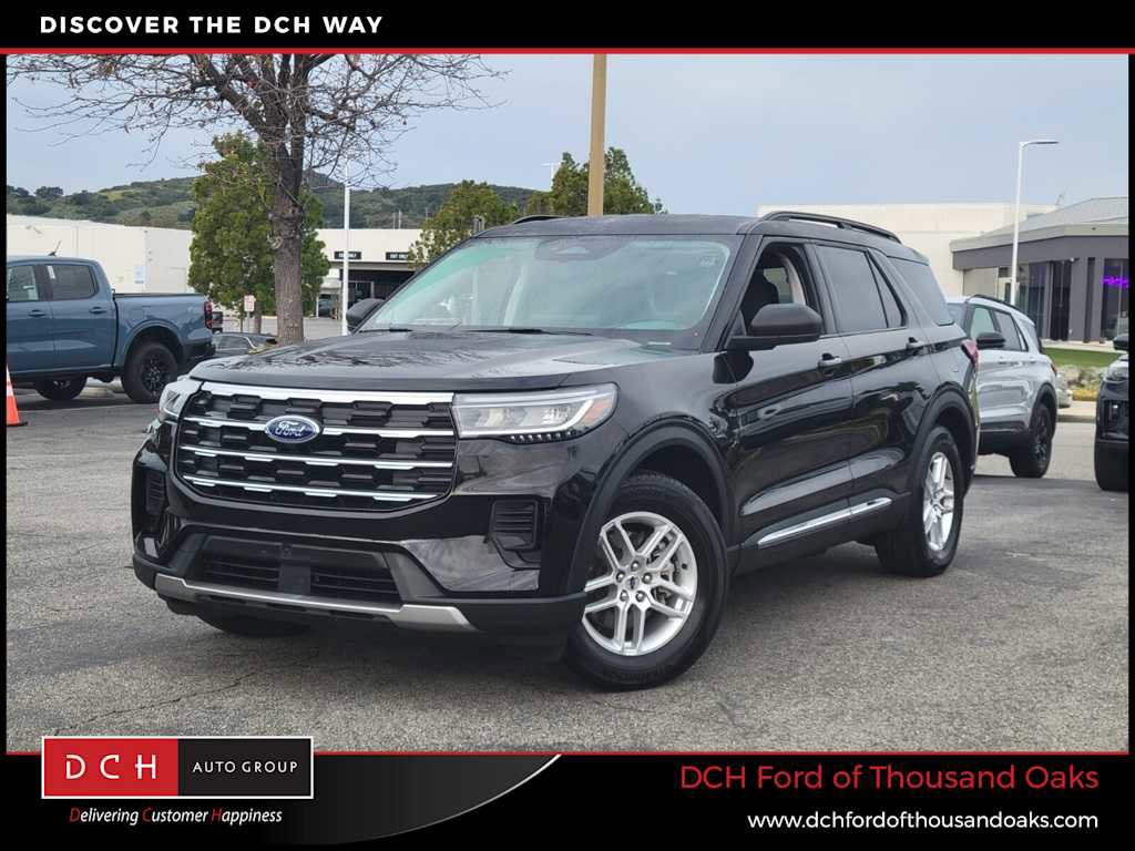 Used 2025 Ford Explorer Active image 1