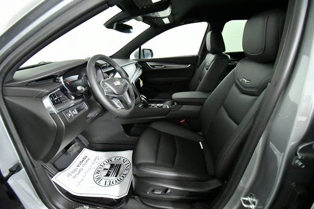 New 2026 Cadillac XT5 Luxury w/ LPO, Floor Liner Package FWD image 11