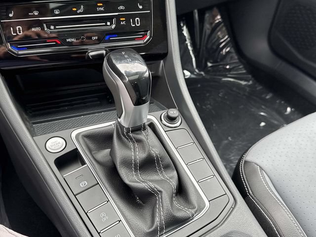 New 2026 Volkswagen Jetta SE FWD image 22