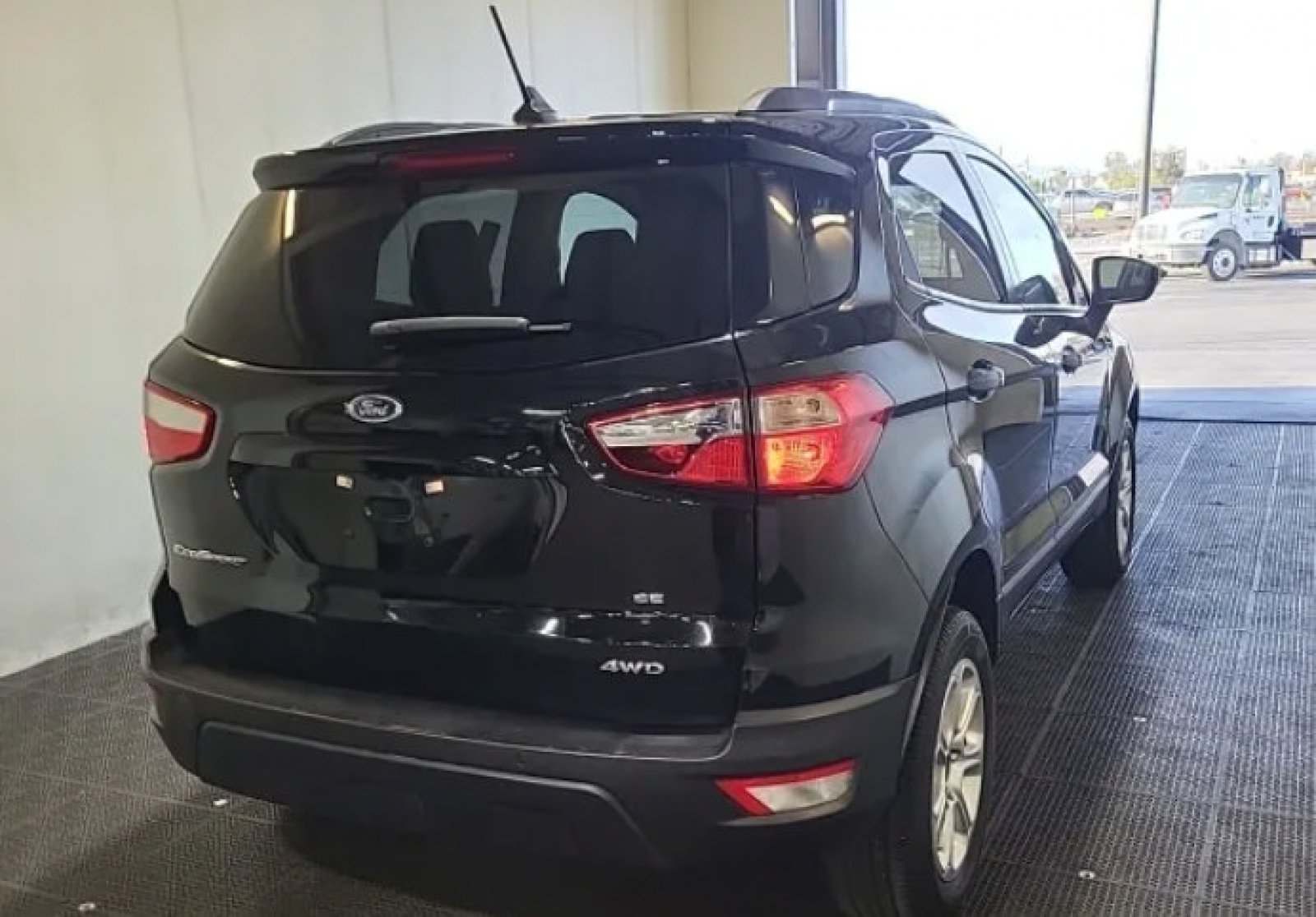 Used 2022 Ford EcoSport SE w/ SE Convenience Package AWD/4WD image 3