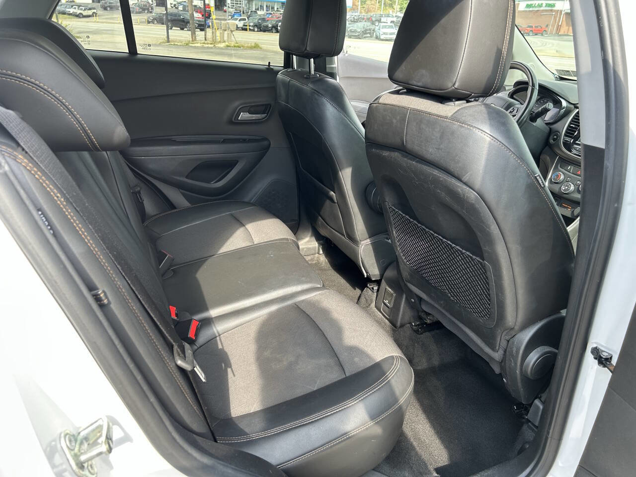Used 2017 Chevrolet Trax LT w/ Sun & Sound Package image 16