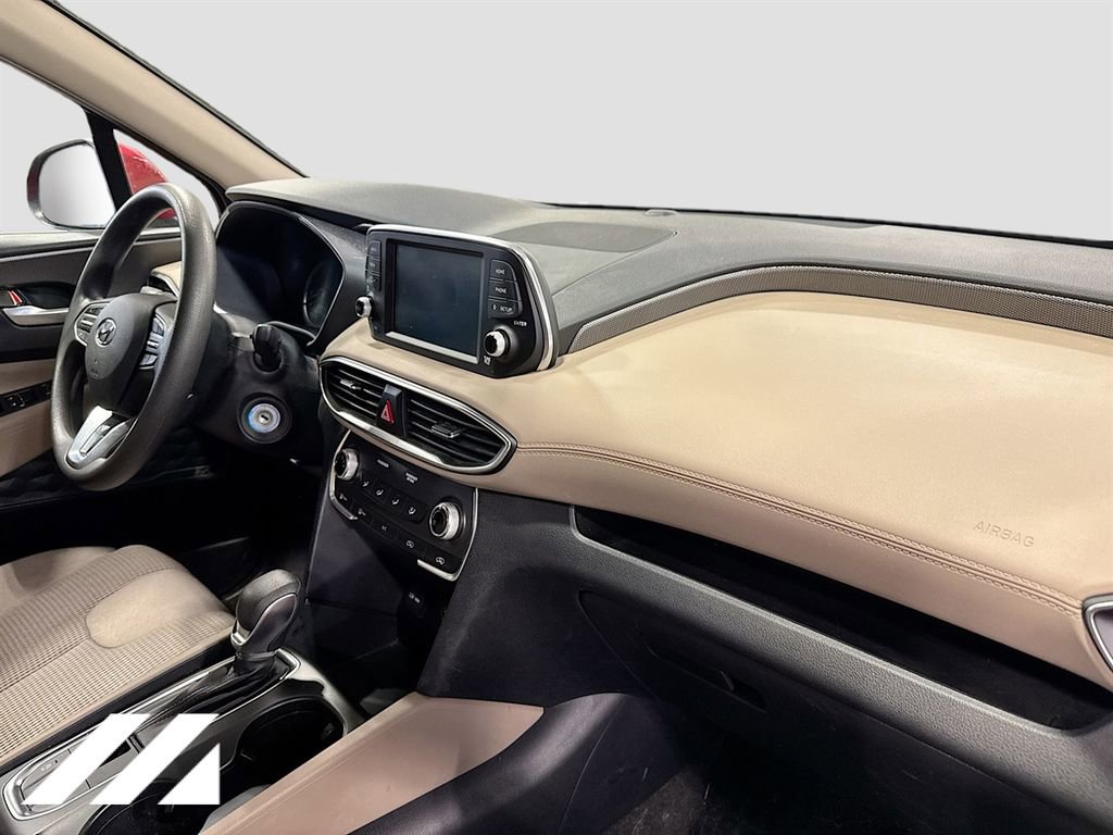 Used 2020 Hyundai Santa Fe SE image 28