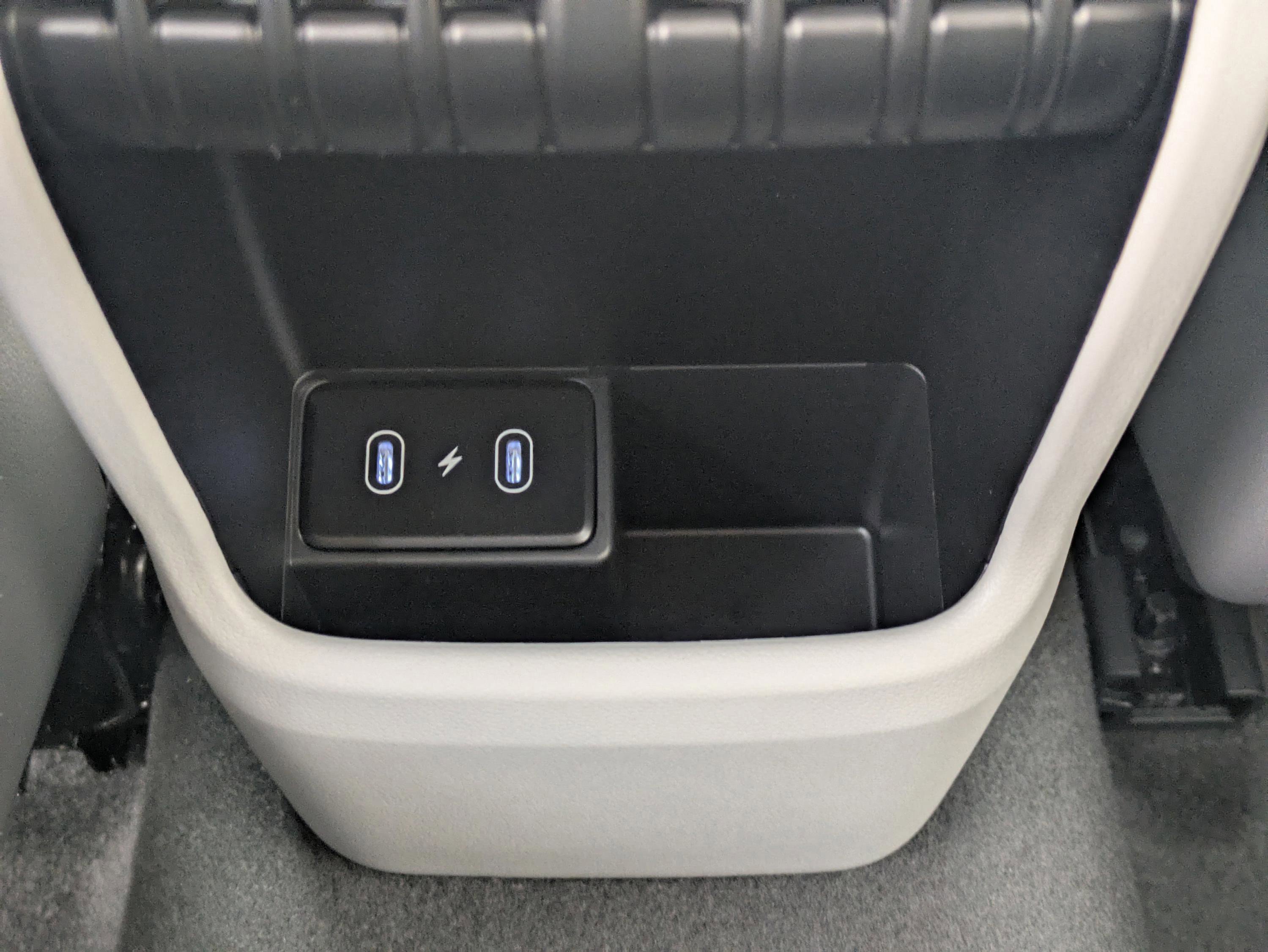 New 2026 Hyundai Kona SEL Premium image 17