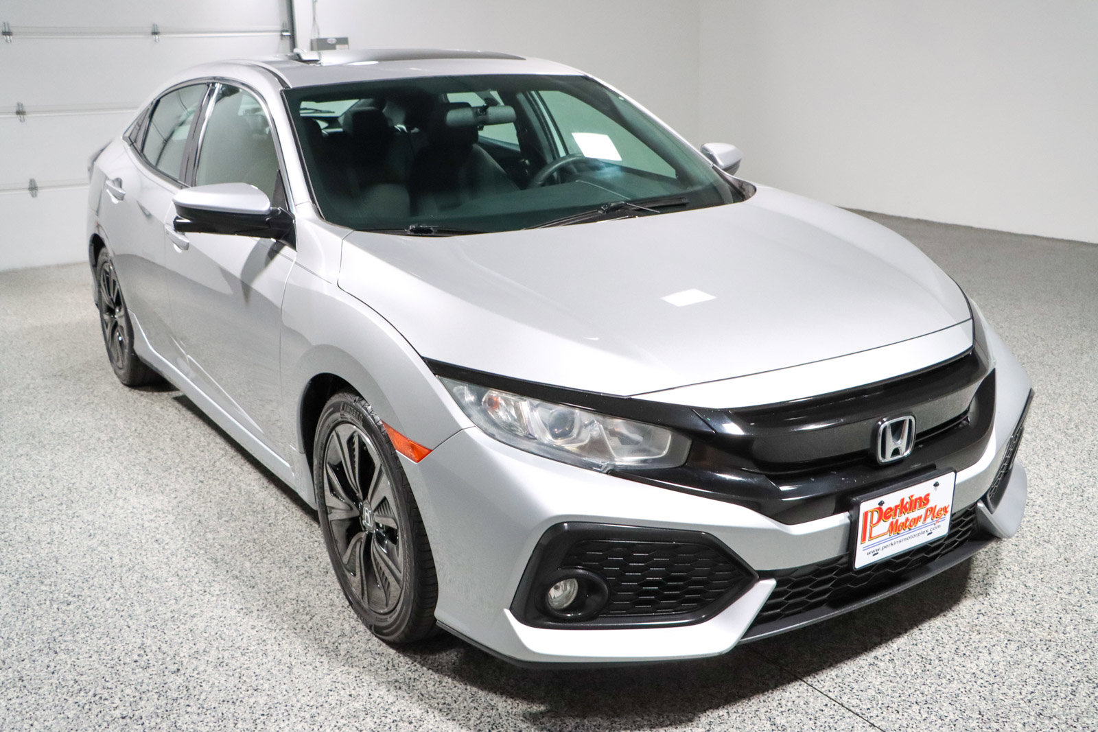 Used 2018 Honda Civic EX image 5