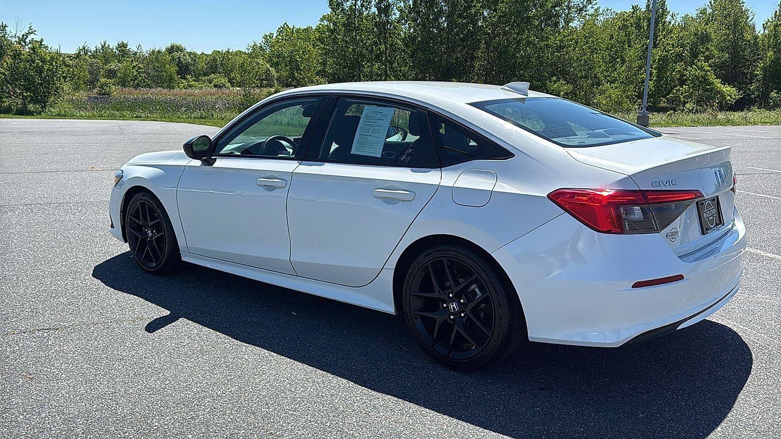 Used 2024 Honda Civic Sport image 10