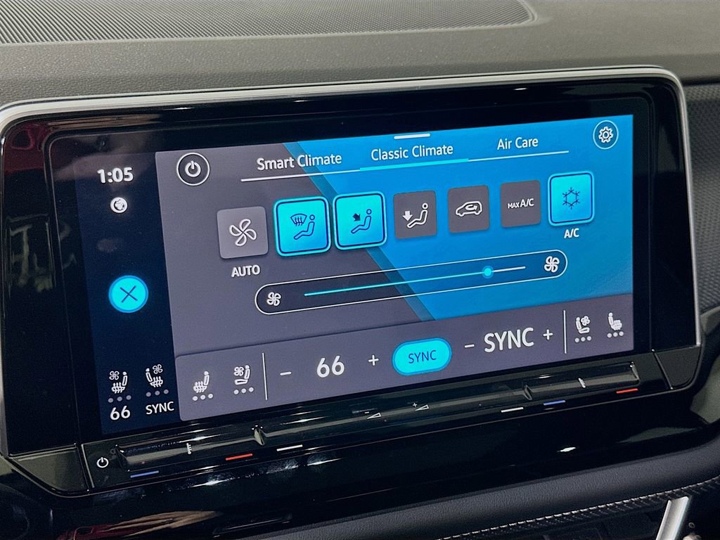 Used 2024 Volkswagen Atlas Cross Sport SEL R-Line image 26