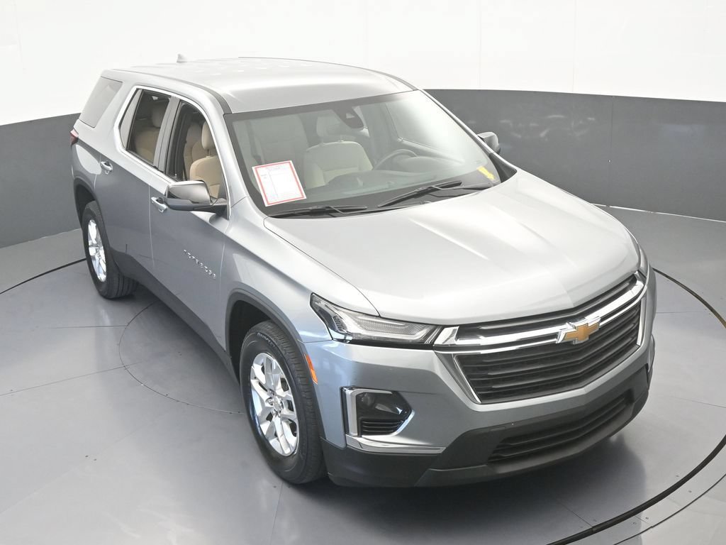 Used 2023 Chevrolet Traverse LS FWD image 50