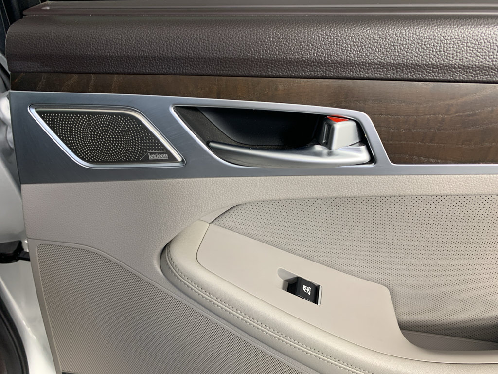 Used 2019 Genesis G80 5.0 Ultimate RWD image 35