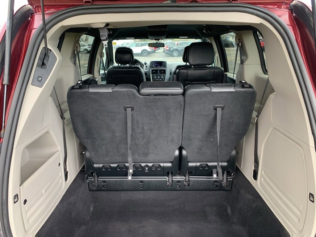 Used 2018 Dodge Grand Caravan SXT image 7