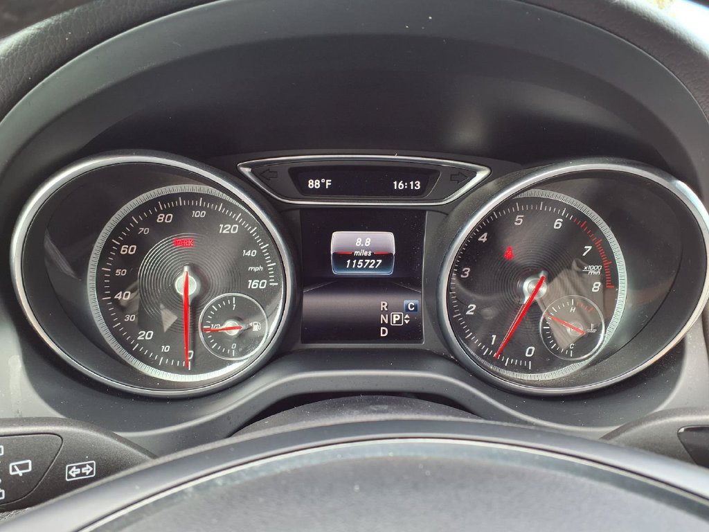 Used 2020 Mercedes-Benz GLA 250 4MATIC image 35