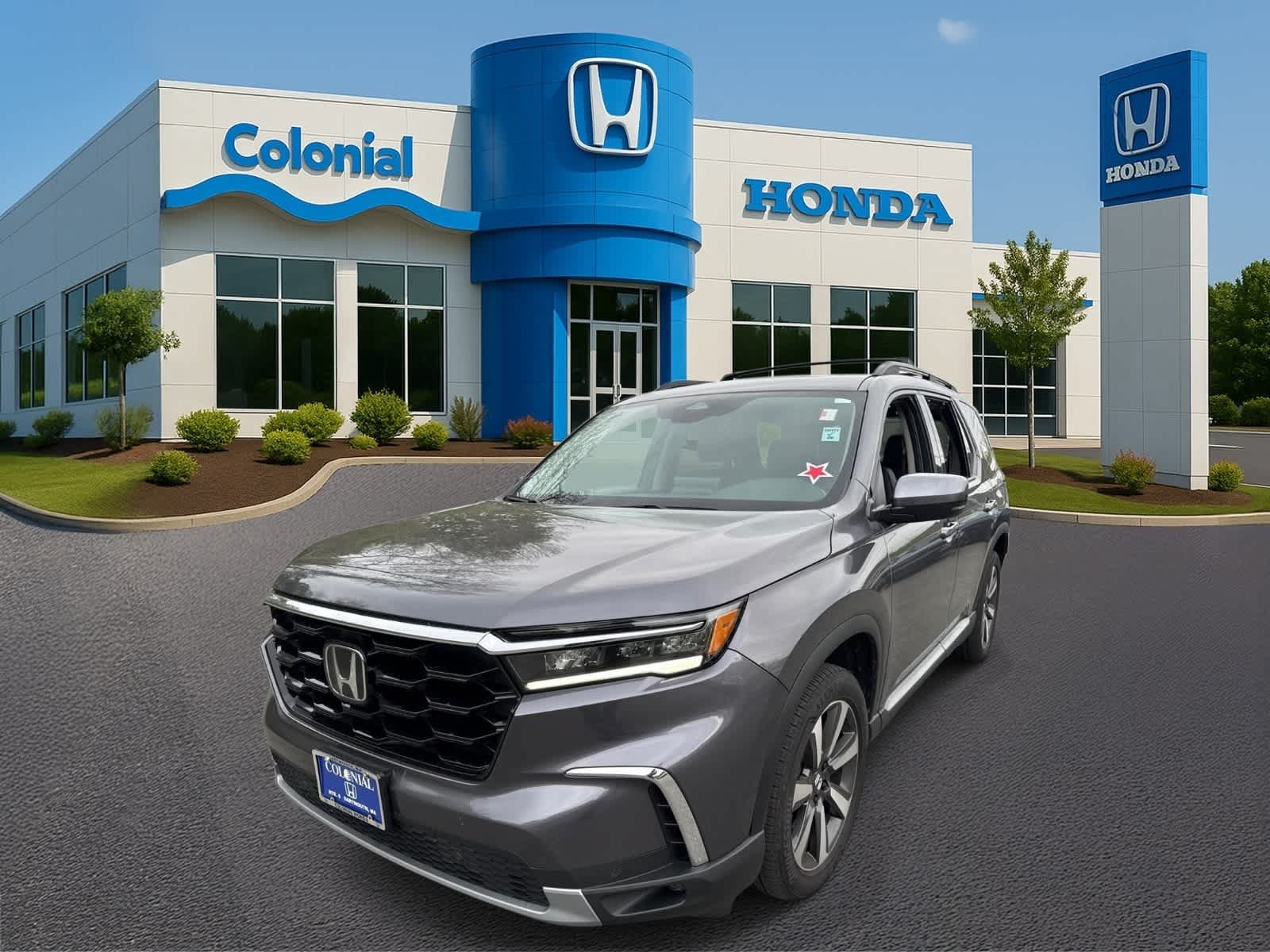 Used 2025 Honda Pilot Touring video 2