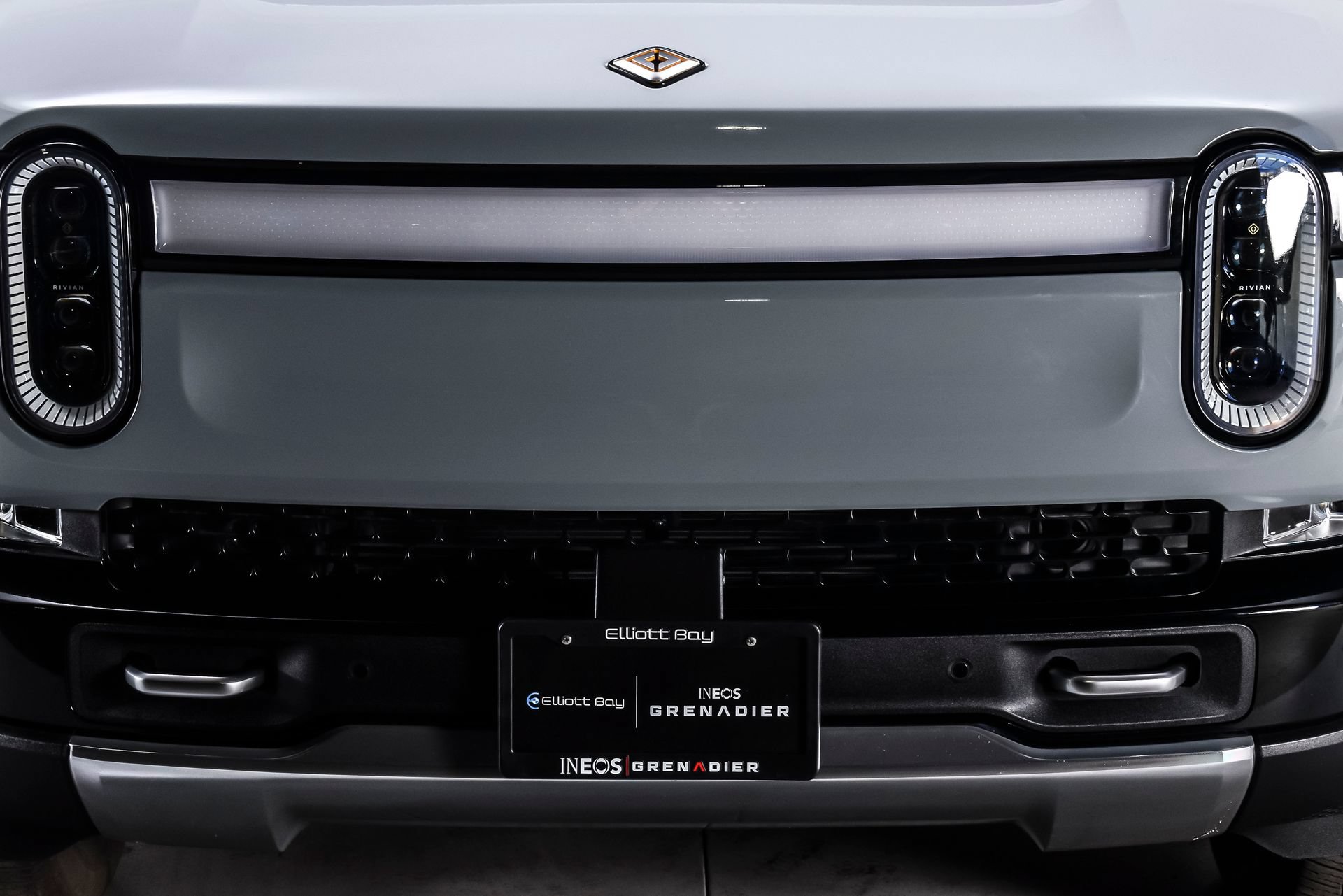 Used 2022 Rivian R1T Adventure AWD/4WD image 7