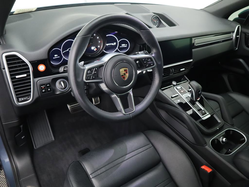 Used 2020 Porsche Cayenne S image 9