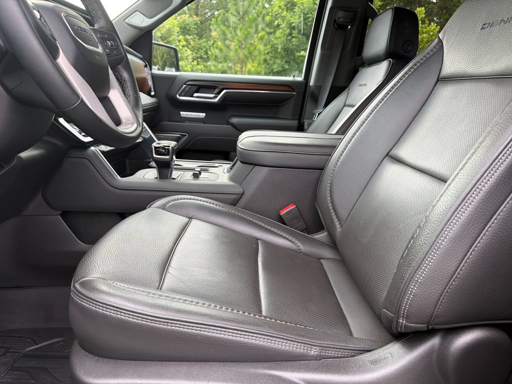 Used 2025 GMC Sierra 1500 Denali w/ Denali Reserve Package AWD/4WD image 19