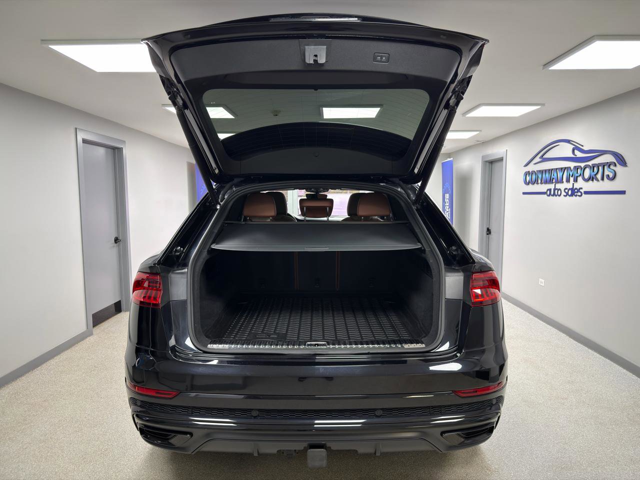 Used 2021 Audi Q8 Prestige w/ Prestige Package AWD/4WD image 36
