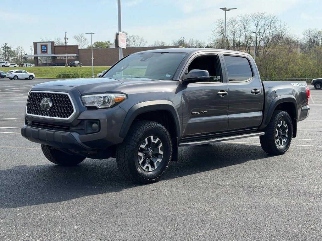 Used 2018 Toyota Tacoma TRD Off-Road image 9