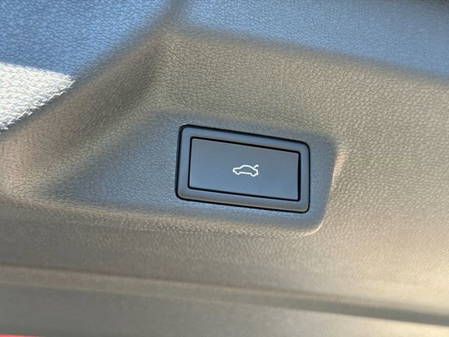 New 2025 Volkswagen ID. Buzz Pro S Plus image 15