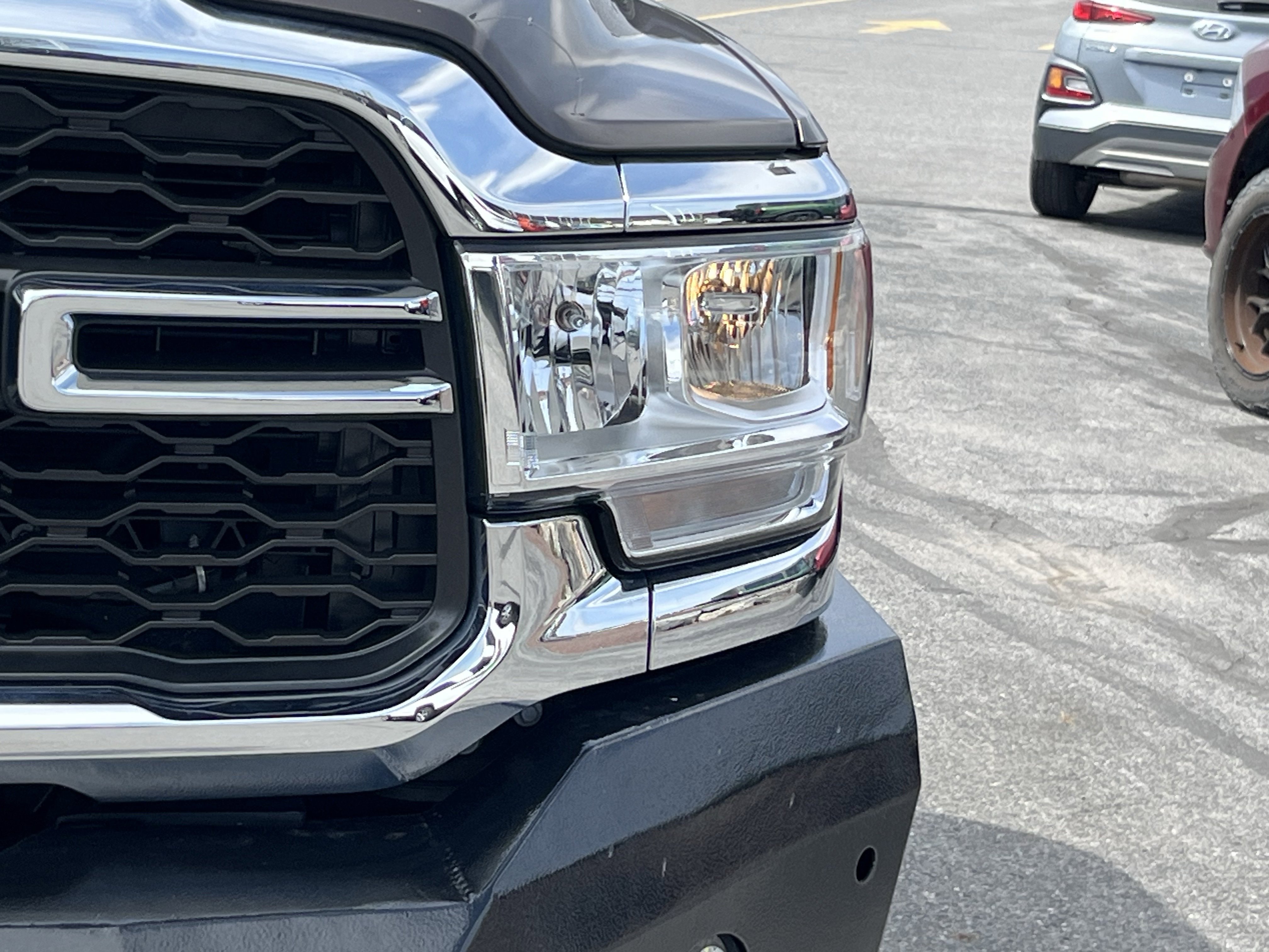 Used 2019 RAM 2500 Tradesman image 5
