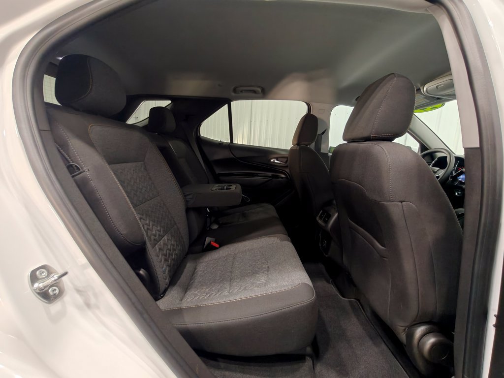 Used 2024 Chevrolet Equinox LT FWD image 19