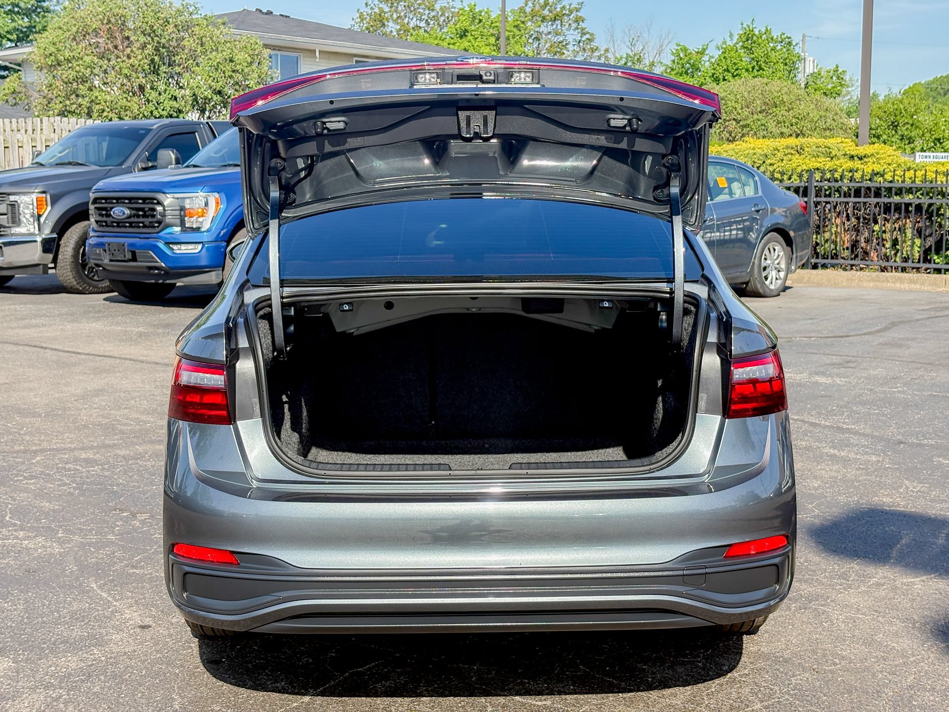 Used 2025 Volkswagen Jetta S FWD image 30