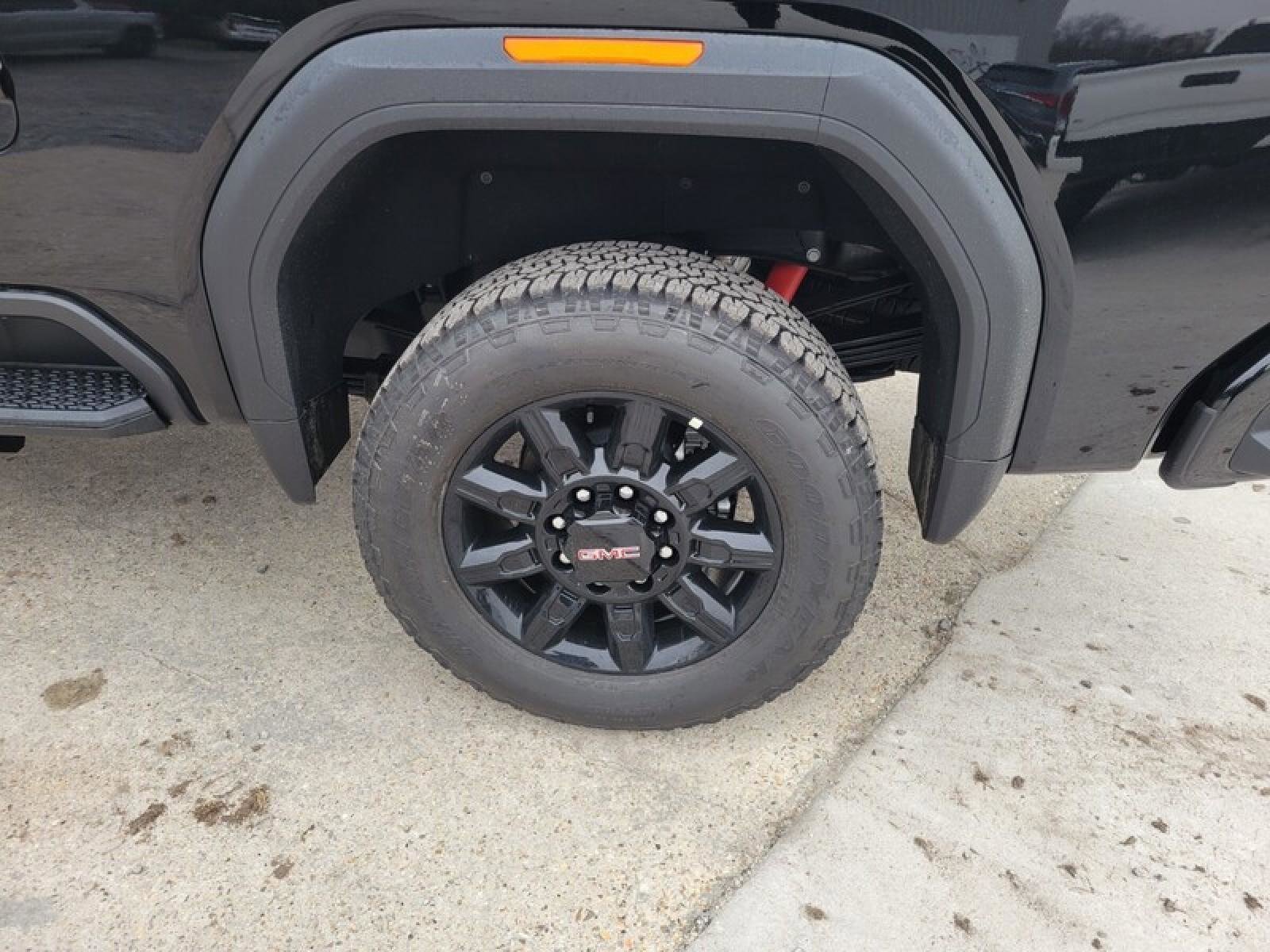 New 2026 GMC Sierra 3500 AT4 w/ AT4 Premium Plus Package image 7