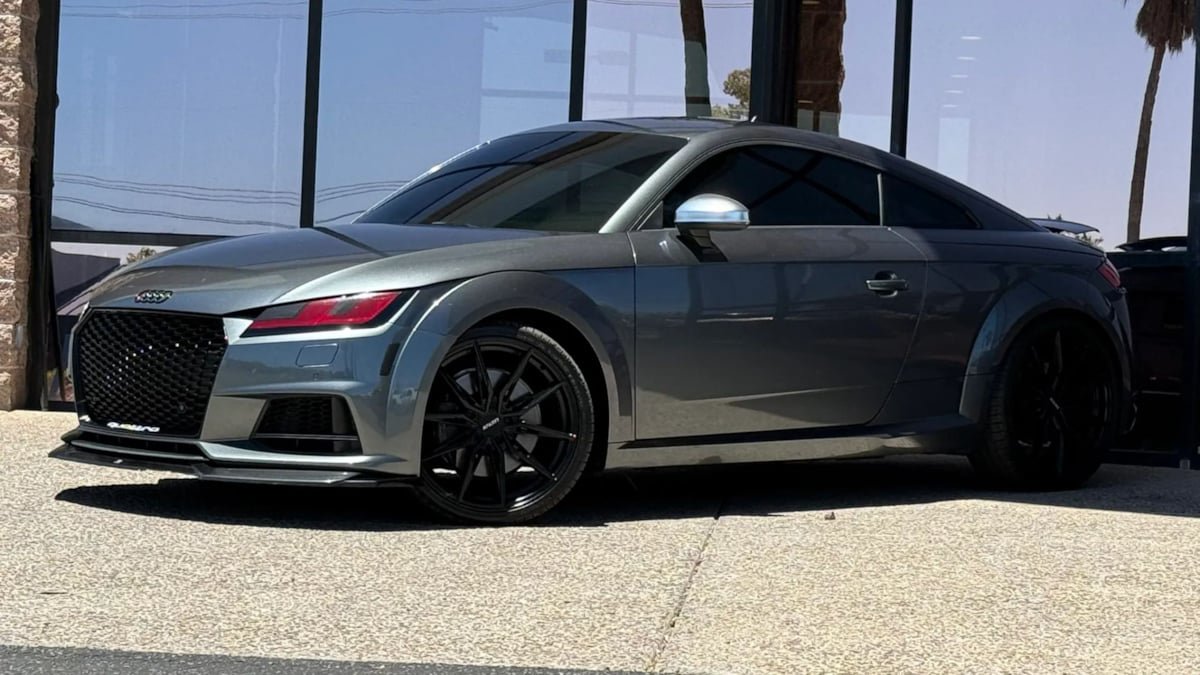 Used 2017 Audi TTS 2.0T Coupe w/ Technology Package AWD/4WD image 3
