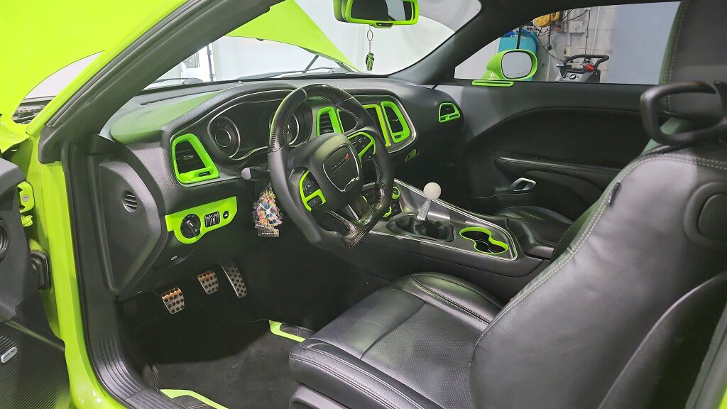 Used 2015 Dodge Challenger R/T w/ Quick Order Package 22B R/T RWD image 25