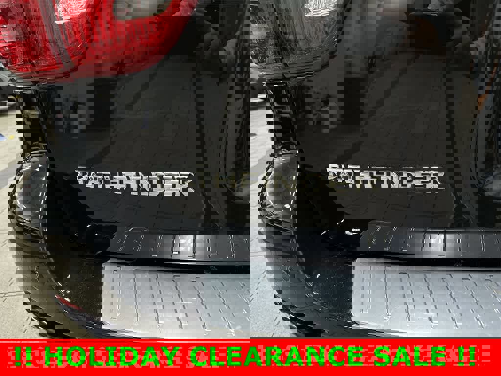 Used 2019 Nissan Pathfinder SV image 26