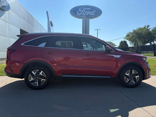 Used 2021 Kia Sorento EX FWD image 19
