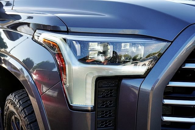 Used 2022 Toyota Tundra Capstone AWD/4WD image 11