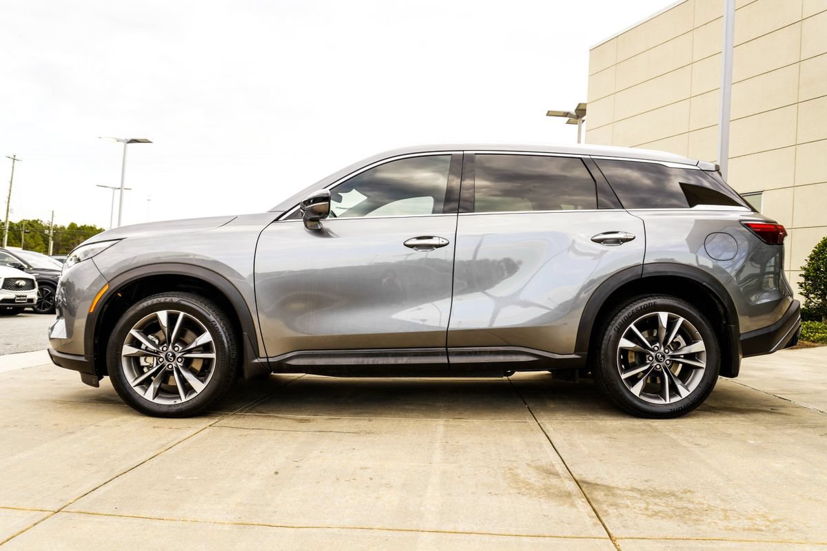 Used 2023 INFINITI QX60 Luxe FWD image 9