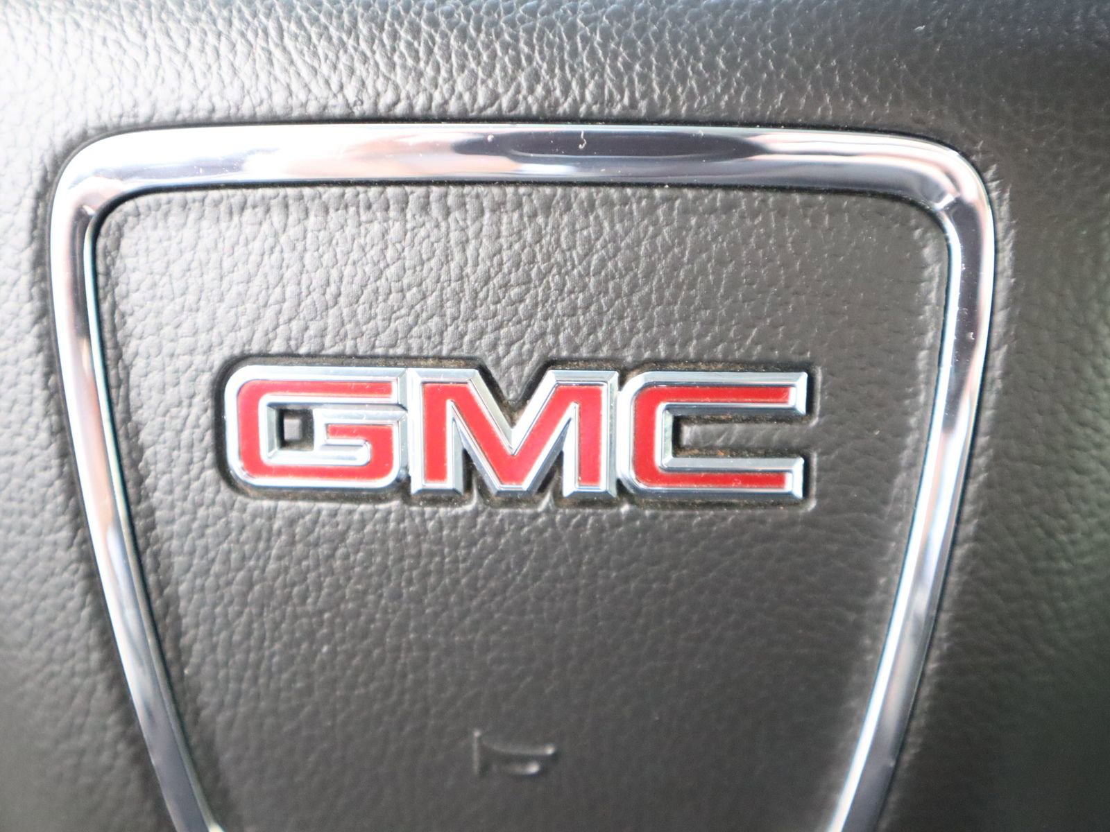 Used 2016 GMC Yukon XL SLE w/ HD Trailering Package image 31