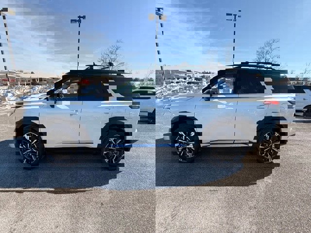 New 2026 Nissan Pathfinder Platinum image 8