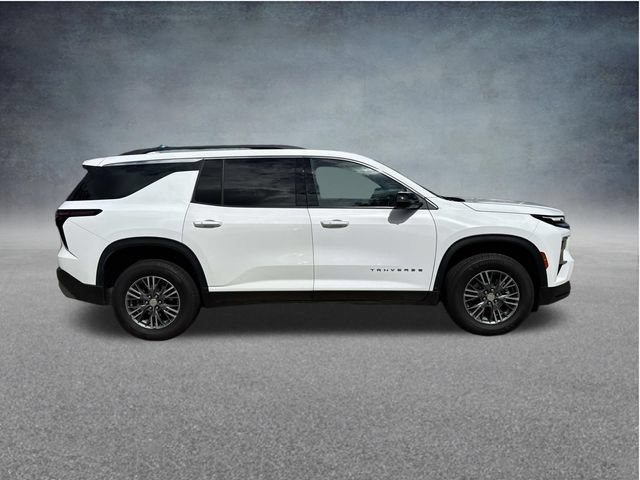 Used 2024 Chevrolet Traverse LT FWD image 11