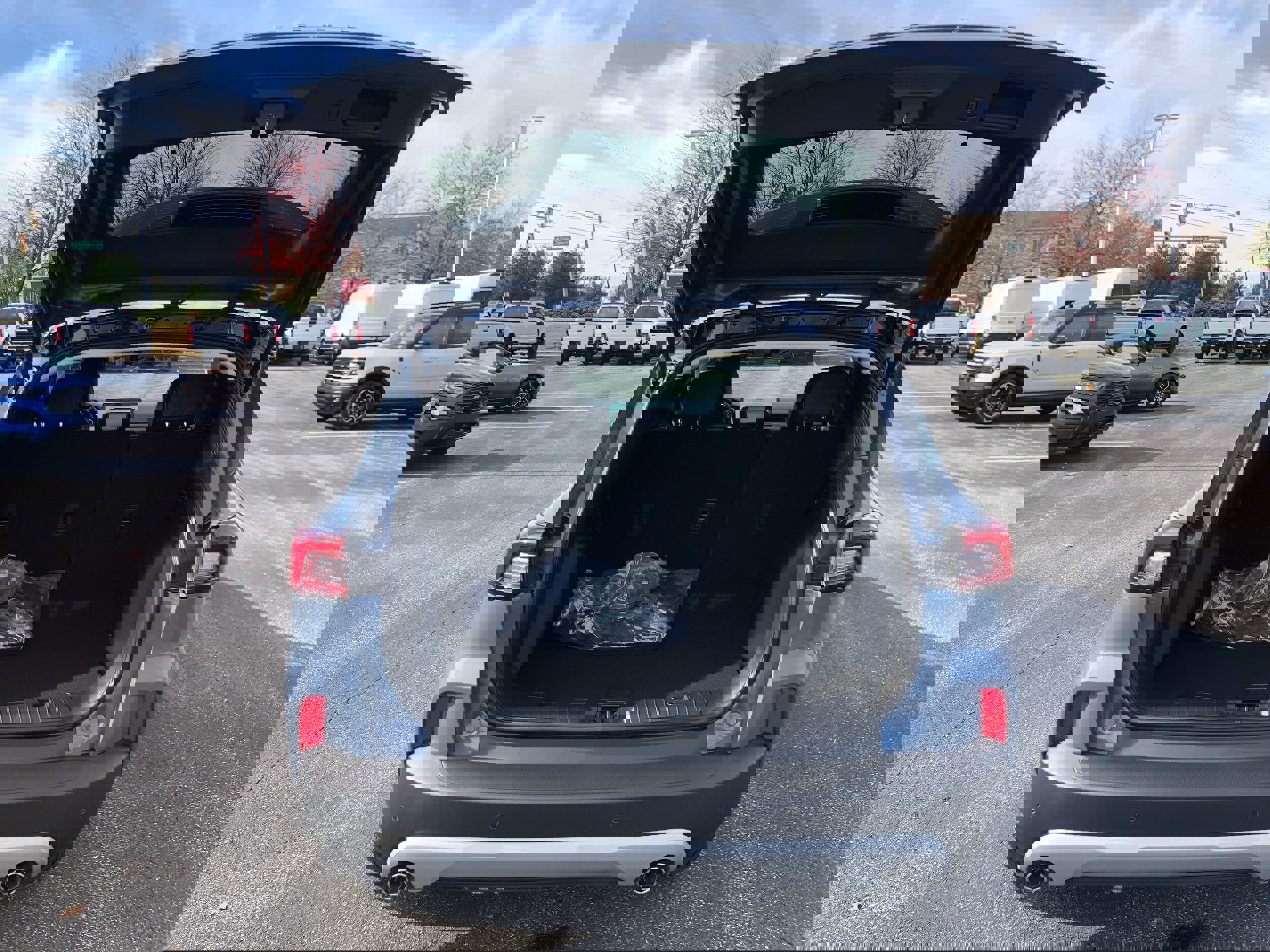 New 2026 Ford Escape SE w/ PHEV Premium Package image 16